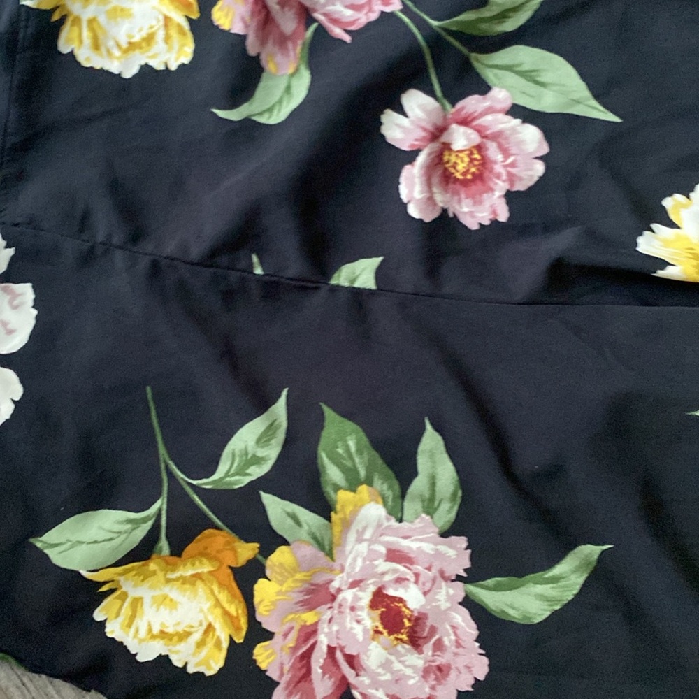 Urban Outfitters Floral Strappy Halter Jumpsuit - Picture 7 of 10
